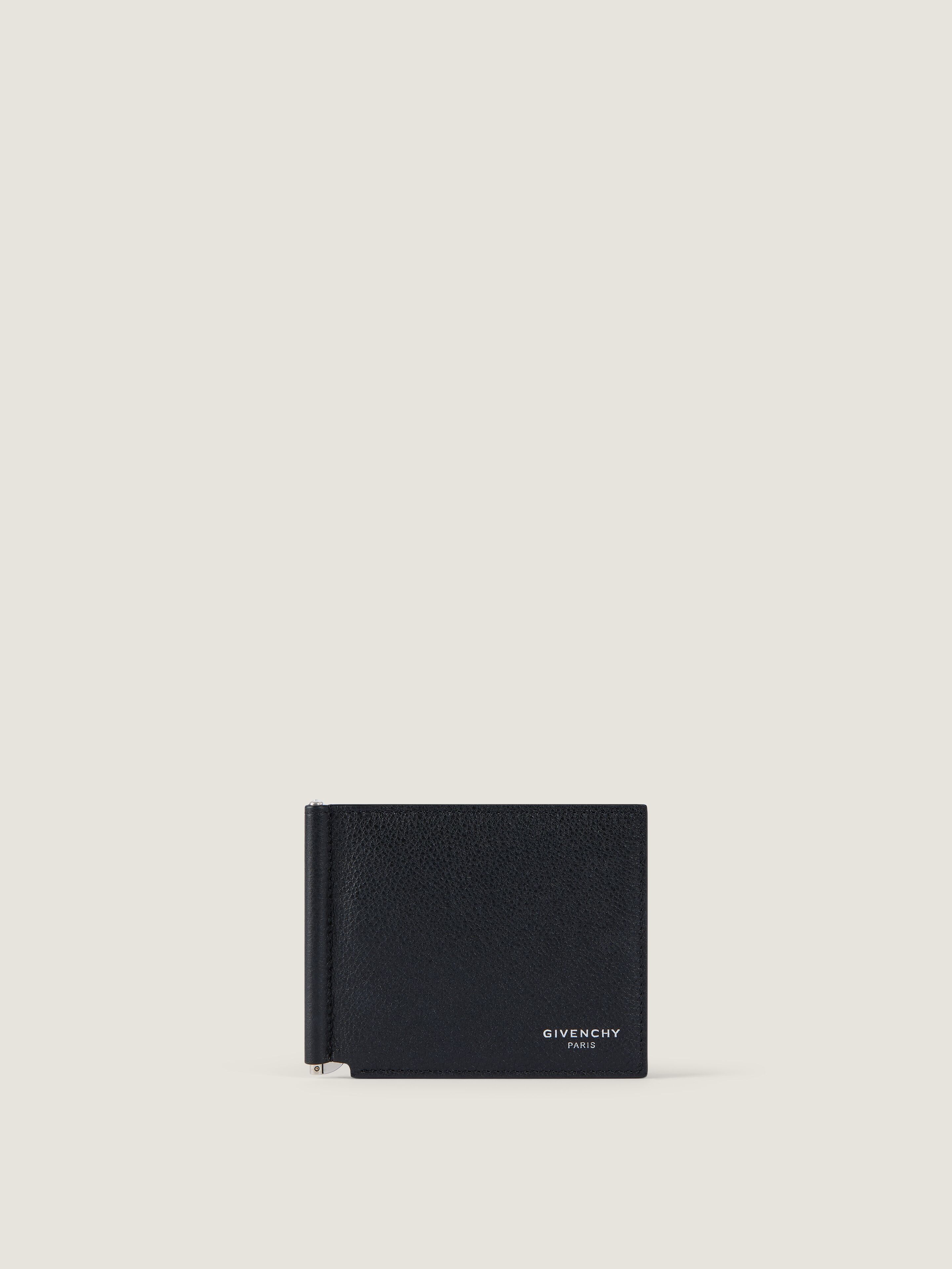 Wallet in grained leather with clip